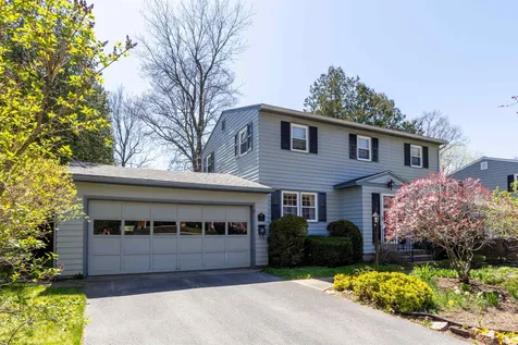 21 Roseade Parkway Burlington VT 05408