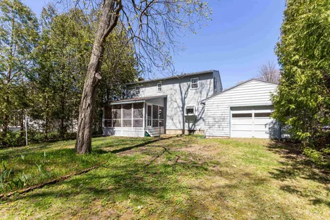 21 Roseade Parkway Burlington VT 05408