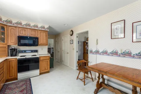 21 Roseade Parkway Burlington VT 05408