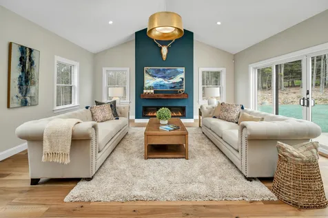 20 Lake Country Road Meredith NH 03253