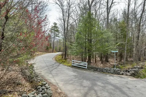 20 Lake Country Road Meredith NH 03253