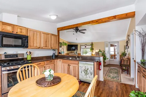 253 Summers Street Richmond VT 05477