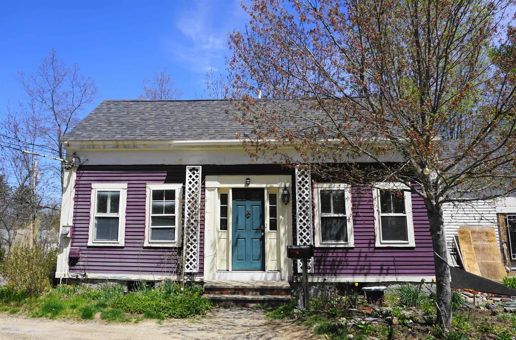 44 Maple Street Farmington NH 03835