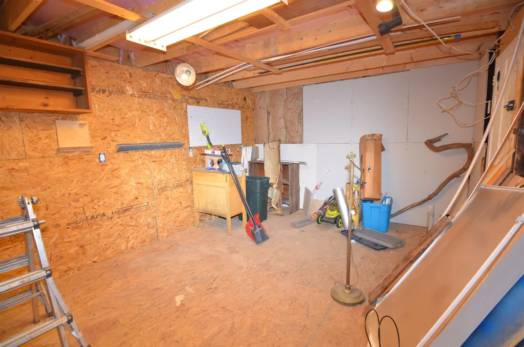 44 Maple Street Farmington NH 03835