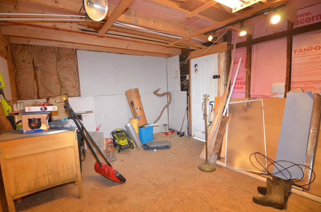 44 Maple Street Farmington NH 03835
