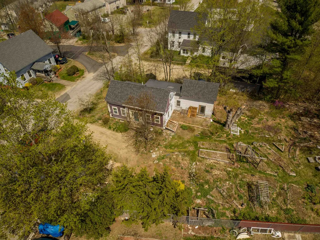 44 Maple Street Farmington NH 03835