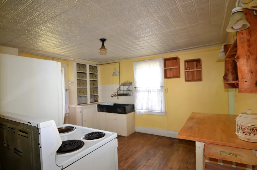44 Maple Street Farmington NH 03835