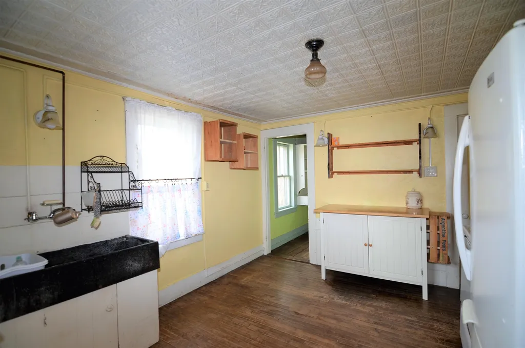 44 Maple Street Farmington NH 03835