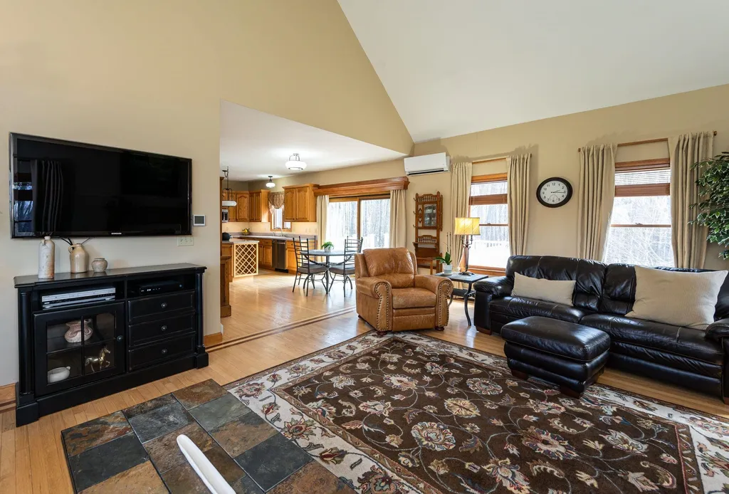 21 Pope Road Atkinson NH 03811
