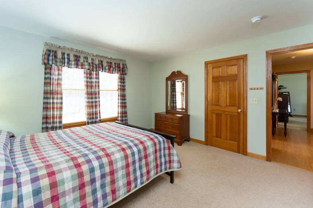 21 Pope Road Atkinson NH 03811
