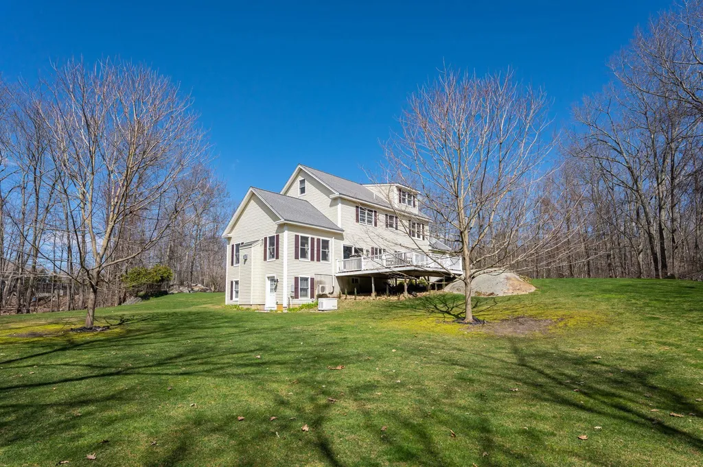 21 Pope Road Atkinson NH 03811
