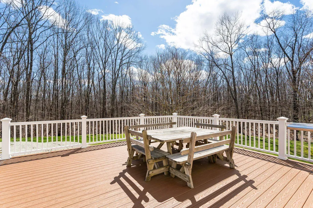 21 Pope Road Atkinson NH 03811