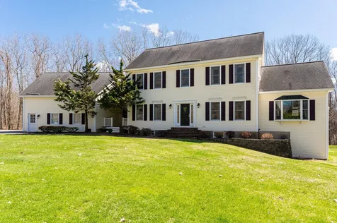 21 Pope Road Atkinson NH 03811