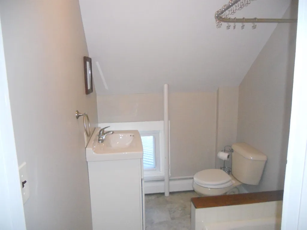 34 Grove Street Claremont NH 03743