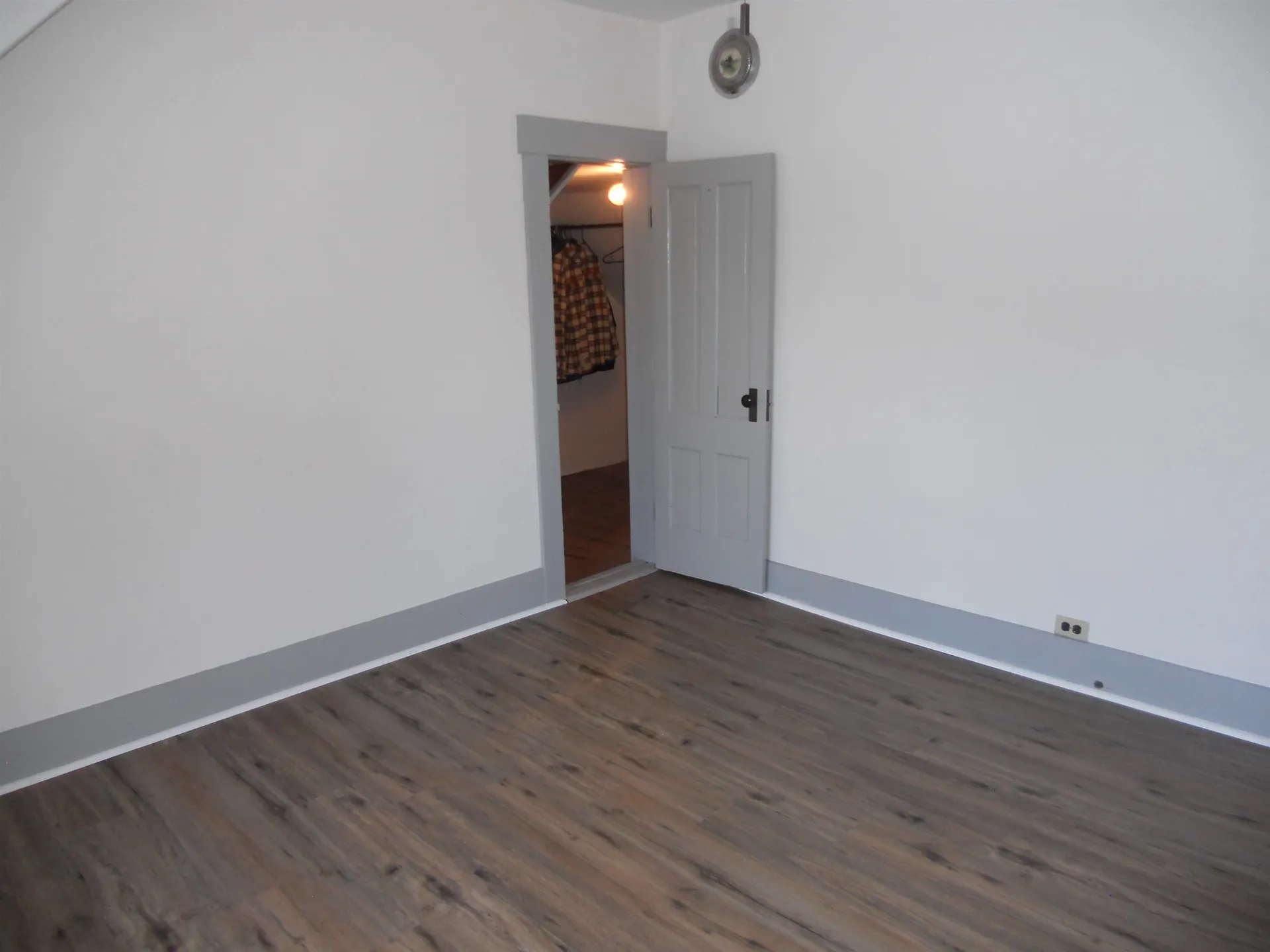 34 Grove Street Claremont NH 03743