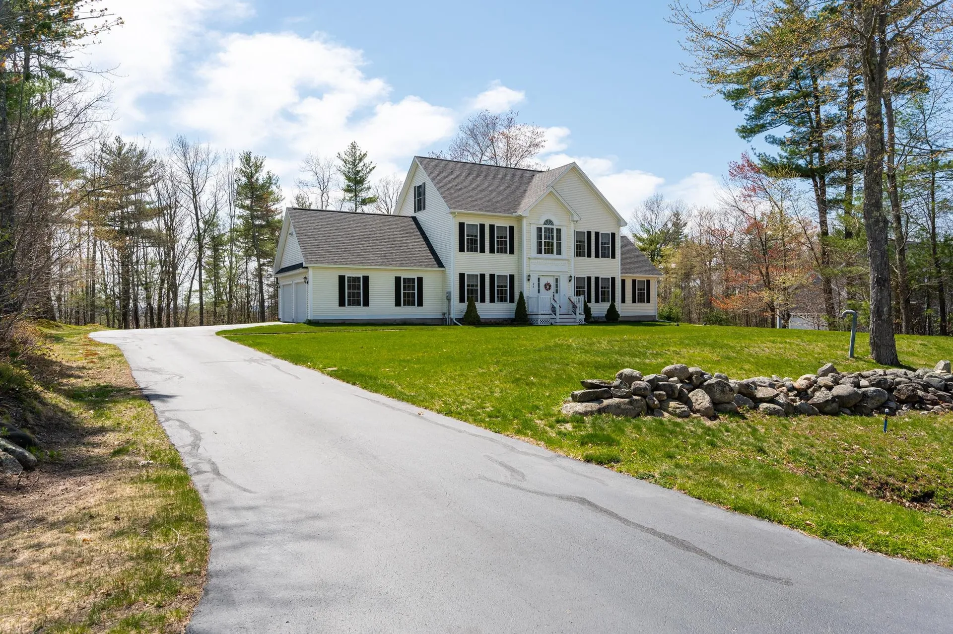 25 Shakespeare Road Rochester NH 03839