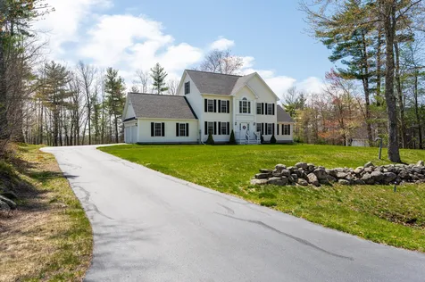 25 Shakespeare Road Rochester NH 03839