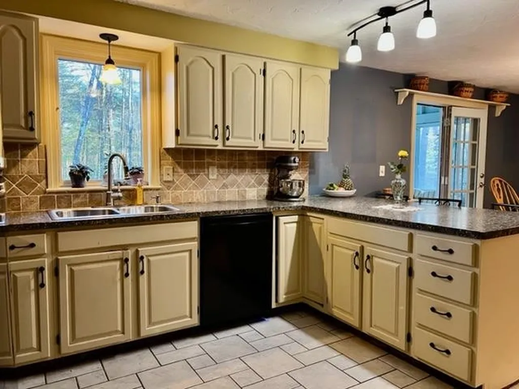 159 Hillside Drive Henniker NH 03242