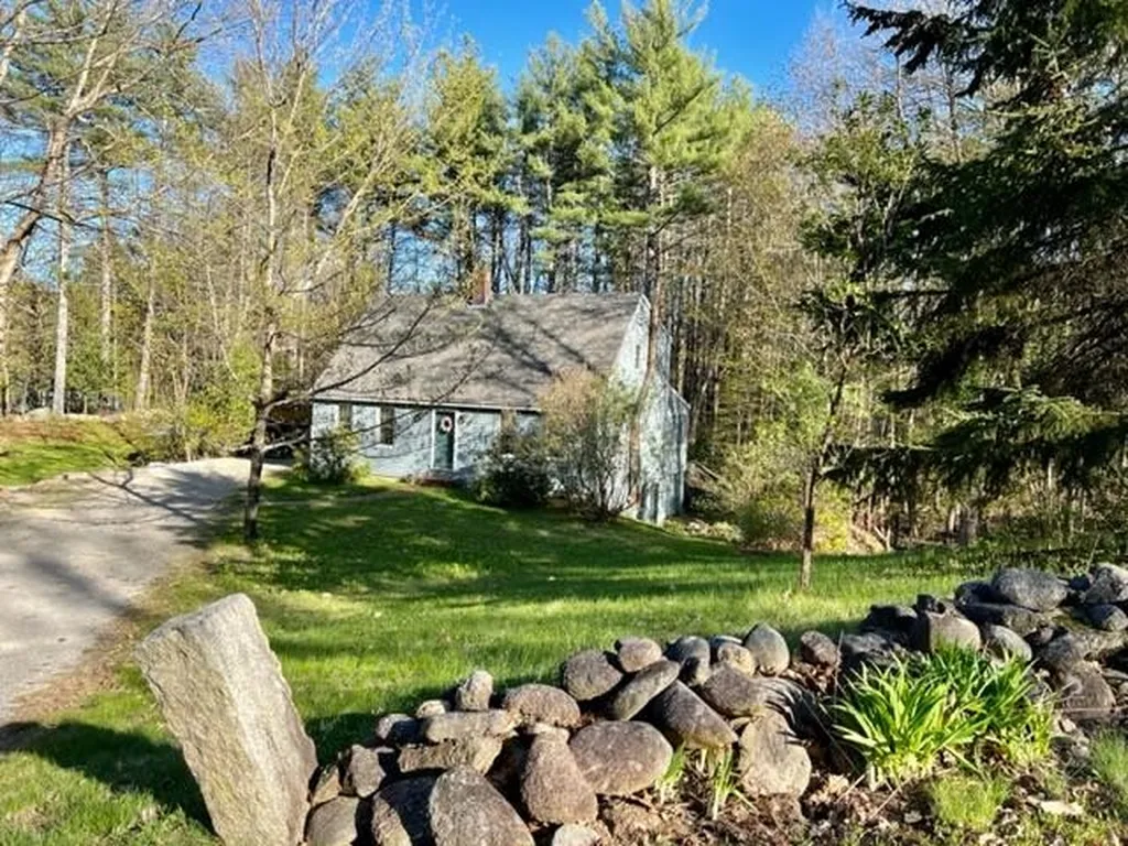 159 Hillside Drive Henniker NH 03242
