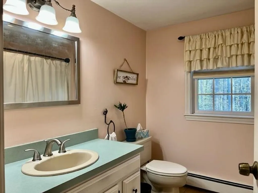 159 Hillside Drive Henniker NH 03242