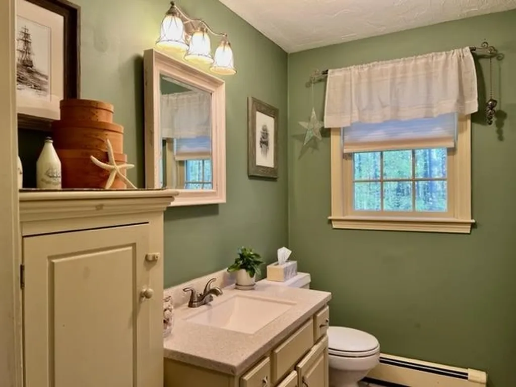 159 Hillside Drive Henniker NH 03242