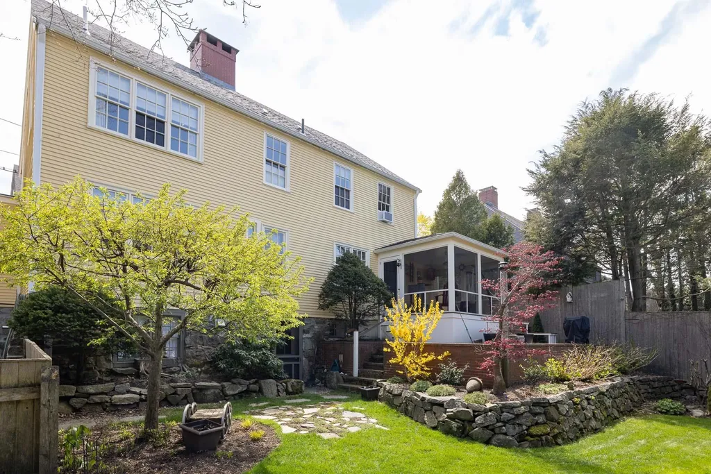 111 Gates Street Portsmouth NH 03801