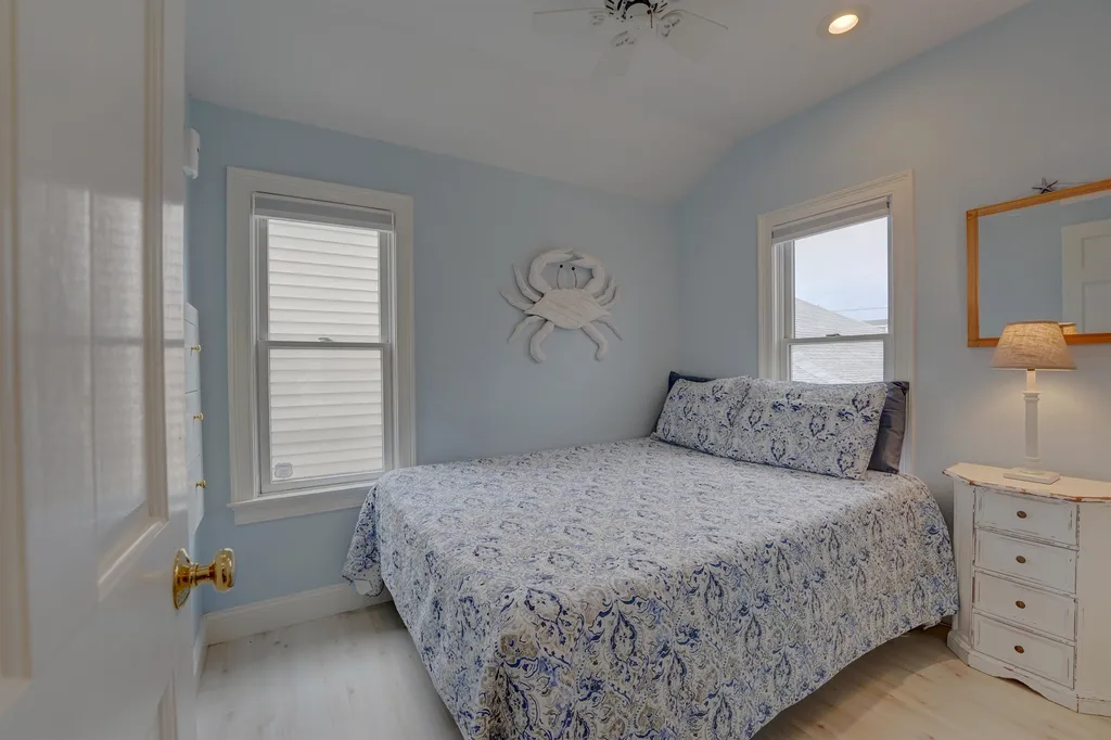 28 Concord Avenue Hampton NH 03842