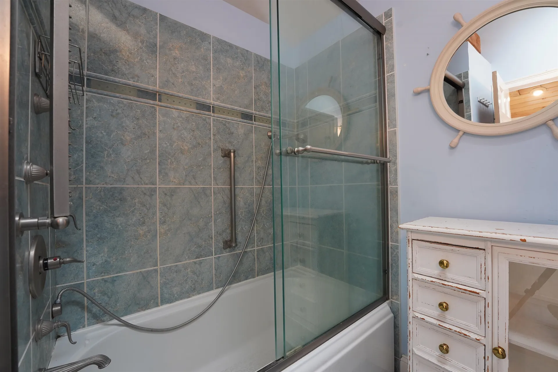 28 Concord Avenue Hampton NH 03842