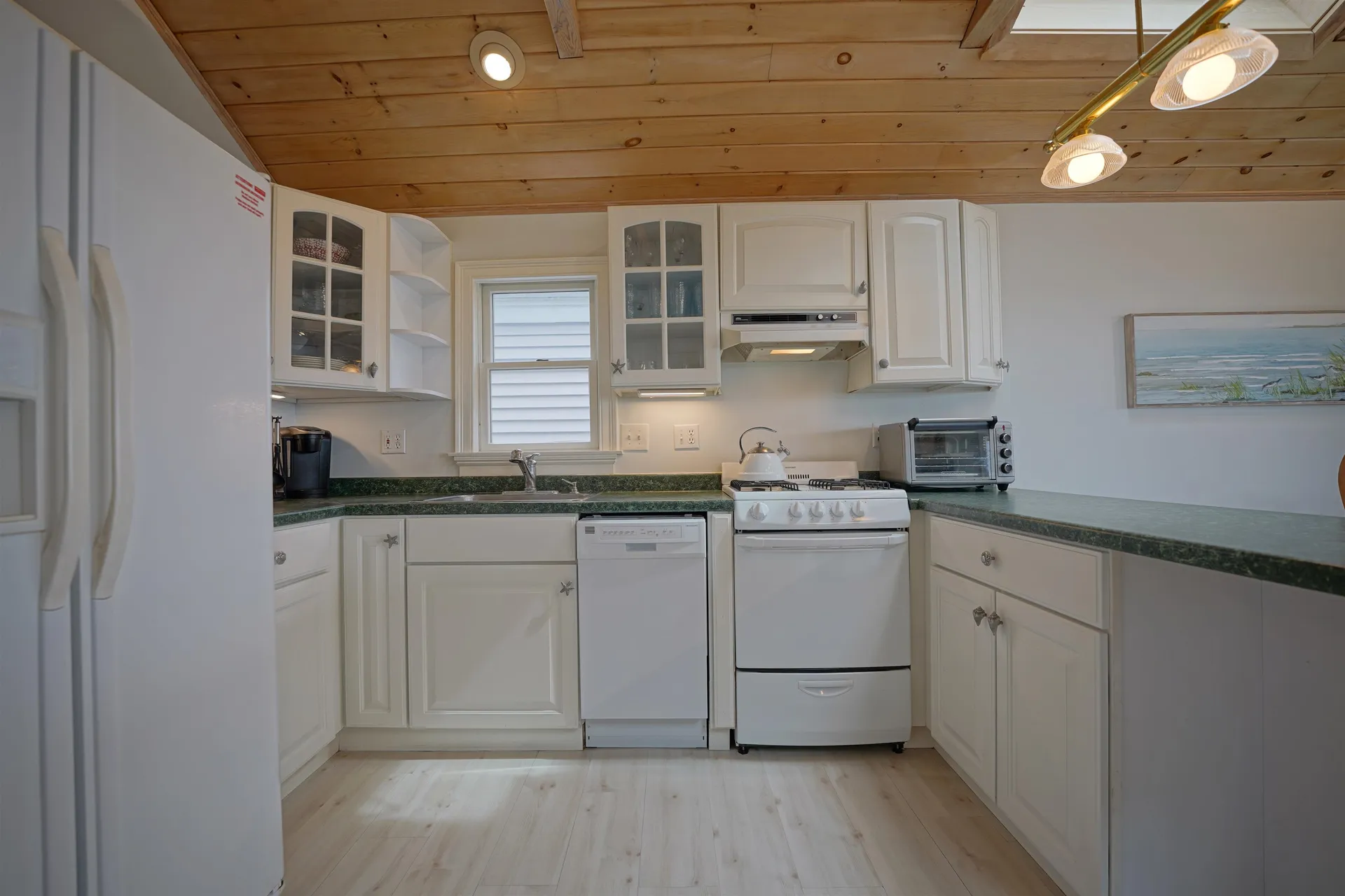 28 Concord Avenue Hampton NH 03842