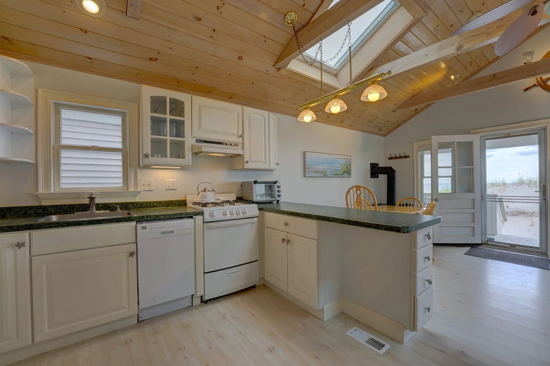 28 Concord Avenue Hampton NH 03842