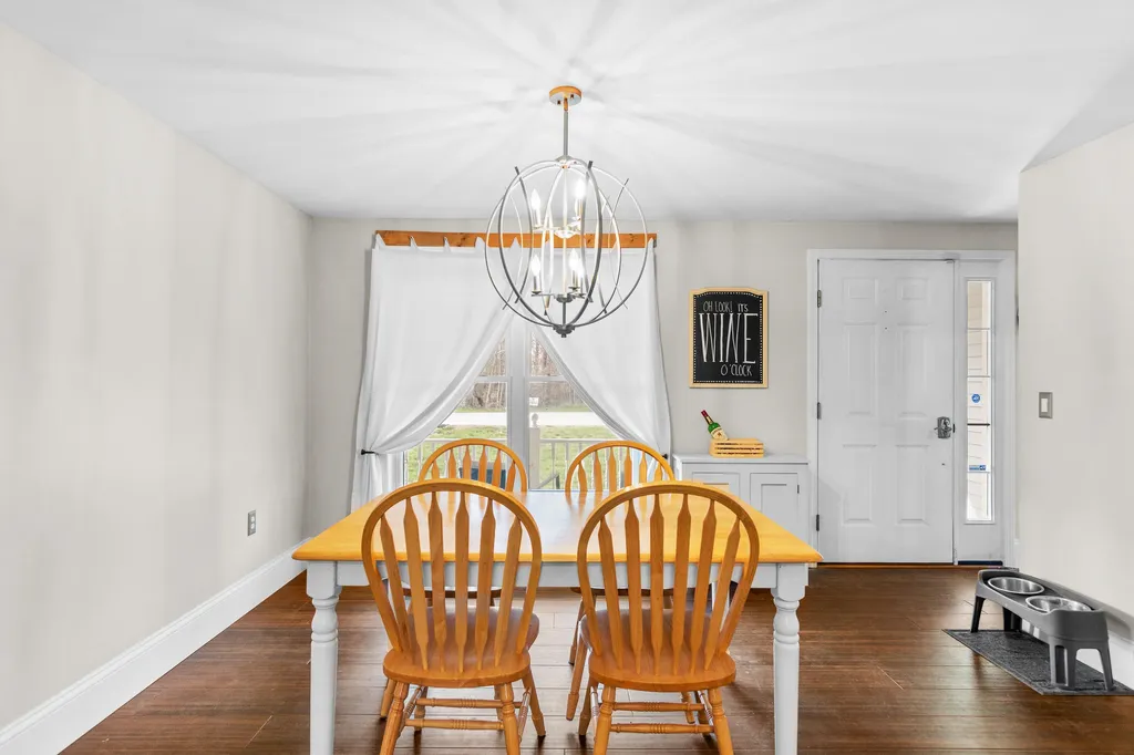 14 Hill Street Hillsborough NH 03244