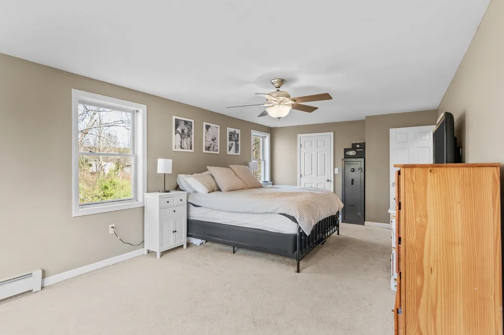 14 Hill Street Hillsborough NH 03244