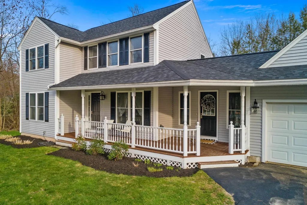 14 Hill Street Hillsborough NH 03244