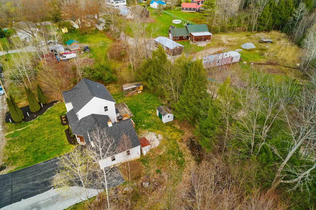 14 Hill Street Hillsborough NH 03244