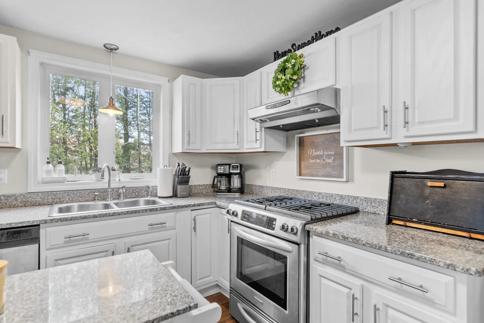 14 Hill Street Hillsborough NH 03244