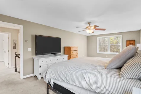 14 Hill Street Hillsborough NH 03244