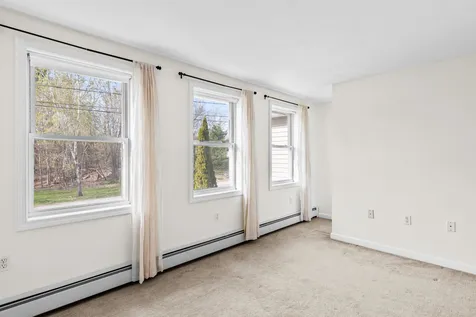 14 Hill Street Hillsborough NH 03244