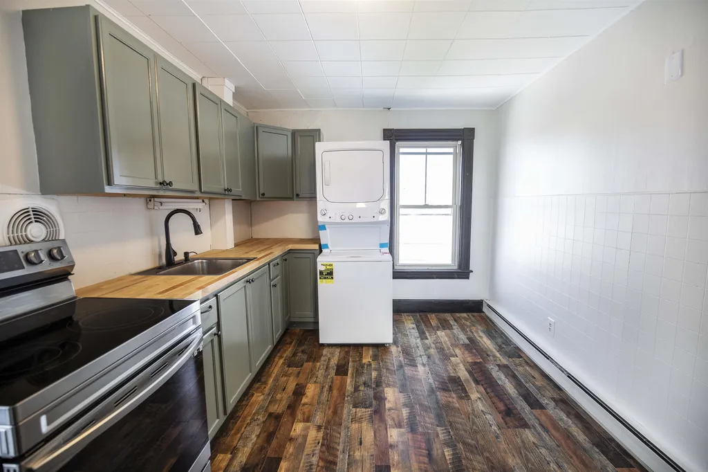 58 Kimball Street Manchester NH 03102