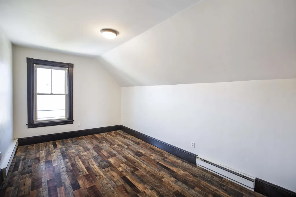 58 Kimball Street Manchester NH 03102