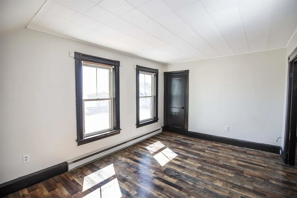 58 Kimball Street Manchester NH 03102
