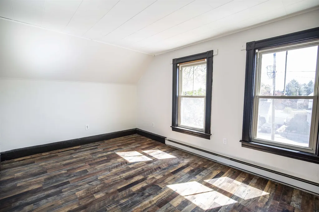 58 Kimball Street Manchester NH 03102
