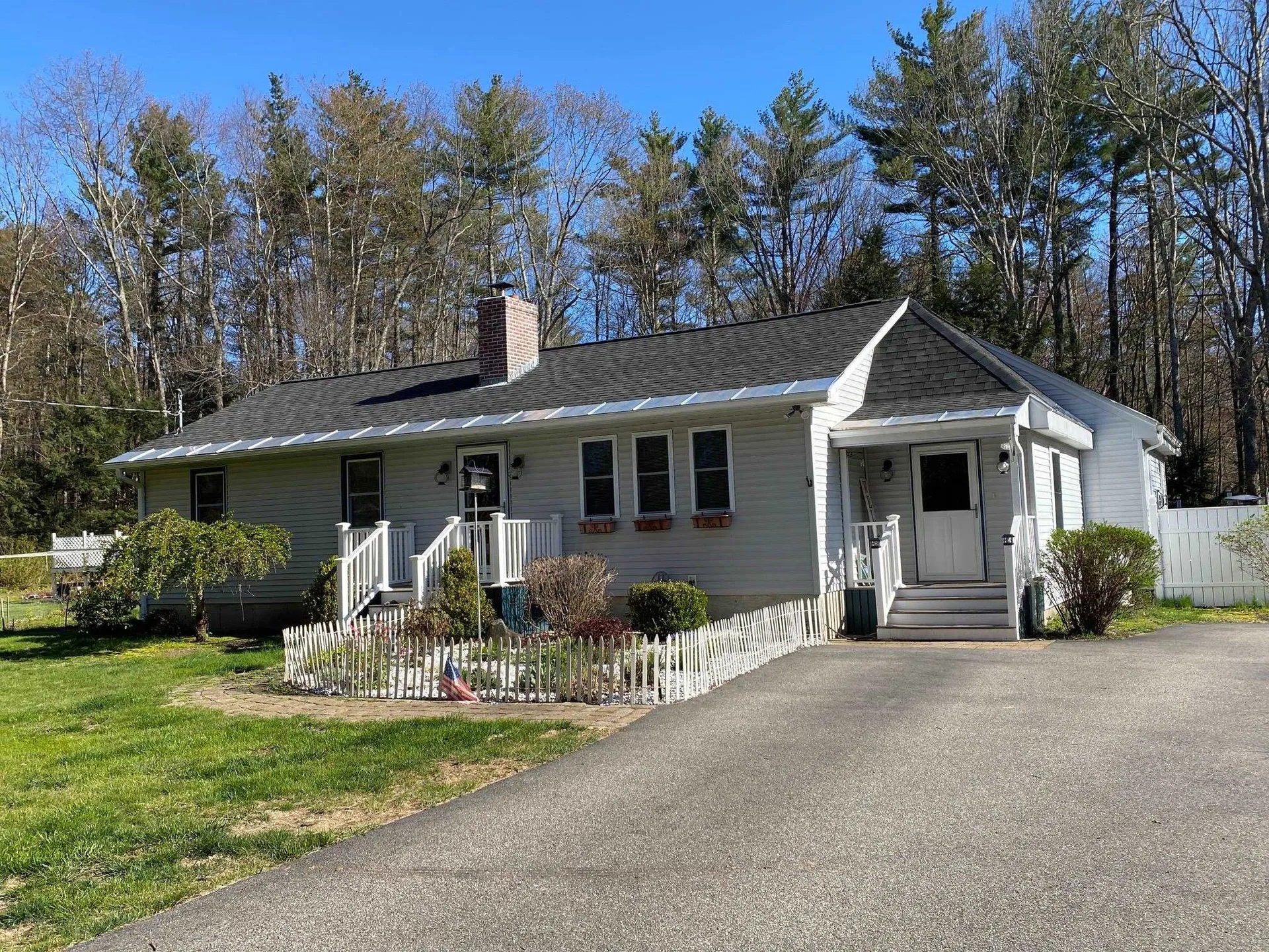40 Hunter Drive Epping NH 03042