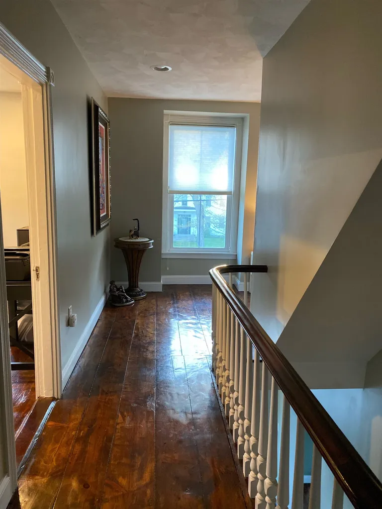 181 Main Street Kingston NH 03848