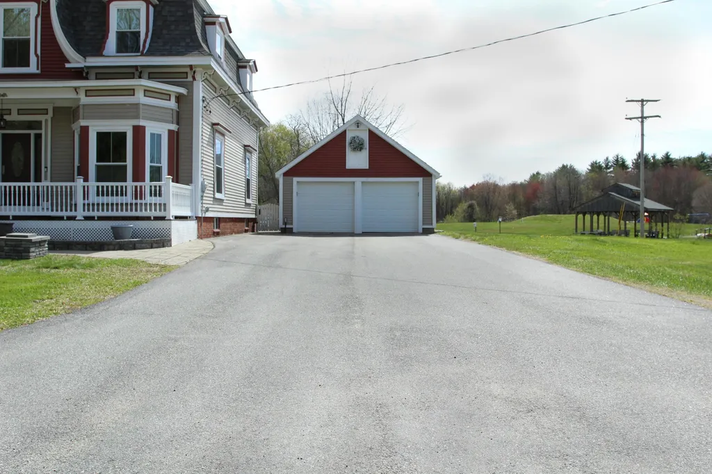 181 Main Street Kingston NH 03848