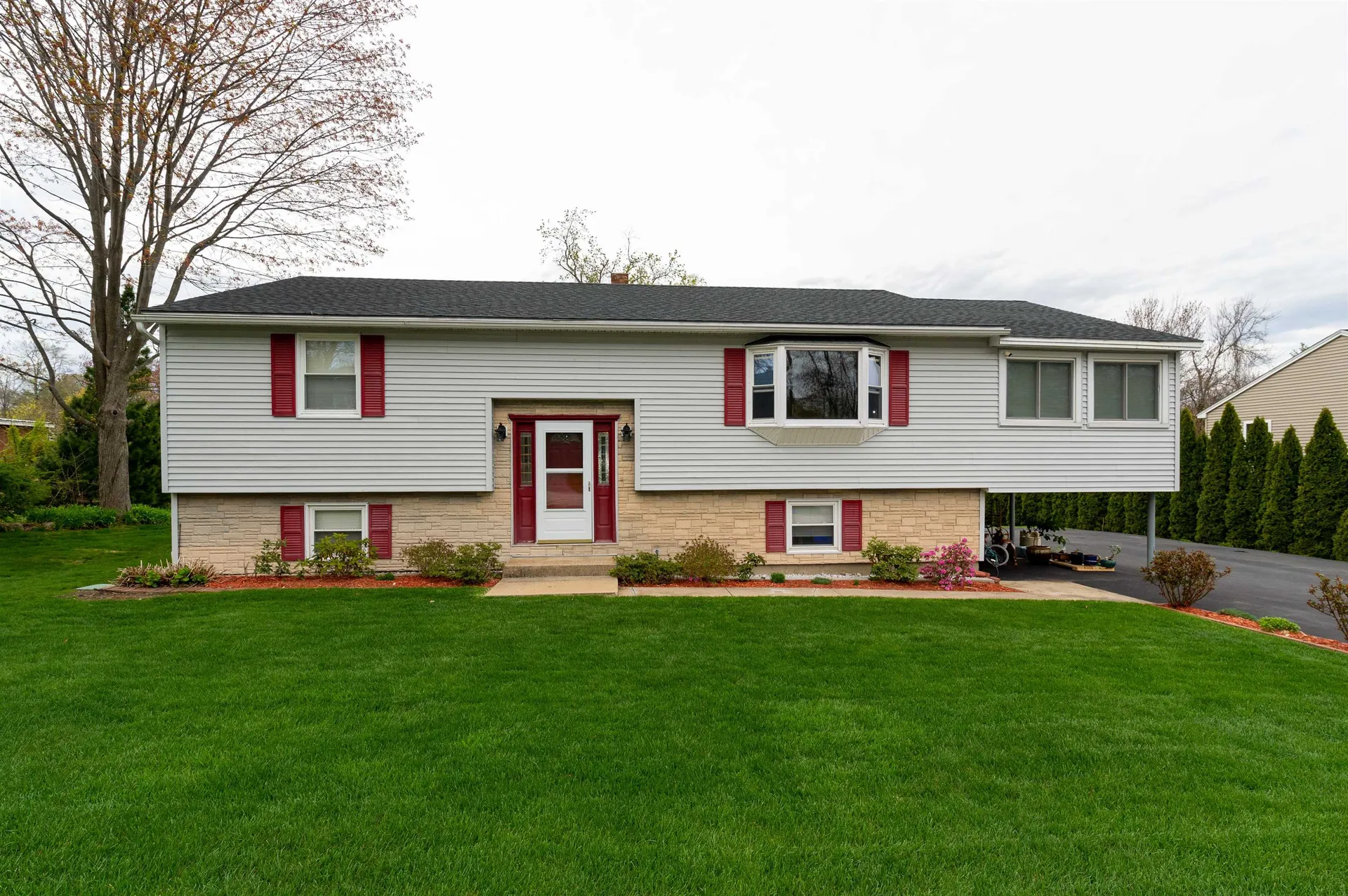 93 Fairmount Avenue Manchester NH 03104