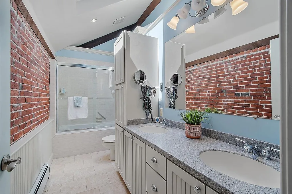 304 Cabot Street Portsmouth NH 03801
