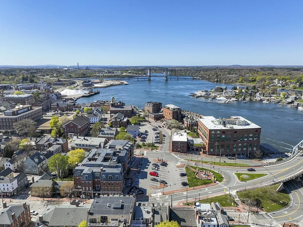 304 Cabot Street Portsmouth NH 03801