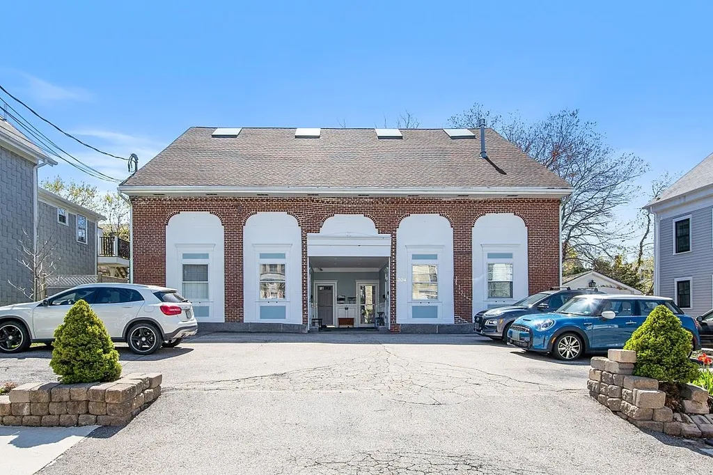 304 Cabot Street Portsmouth NH 03801