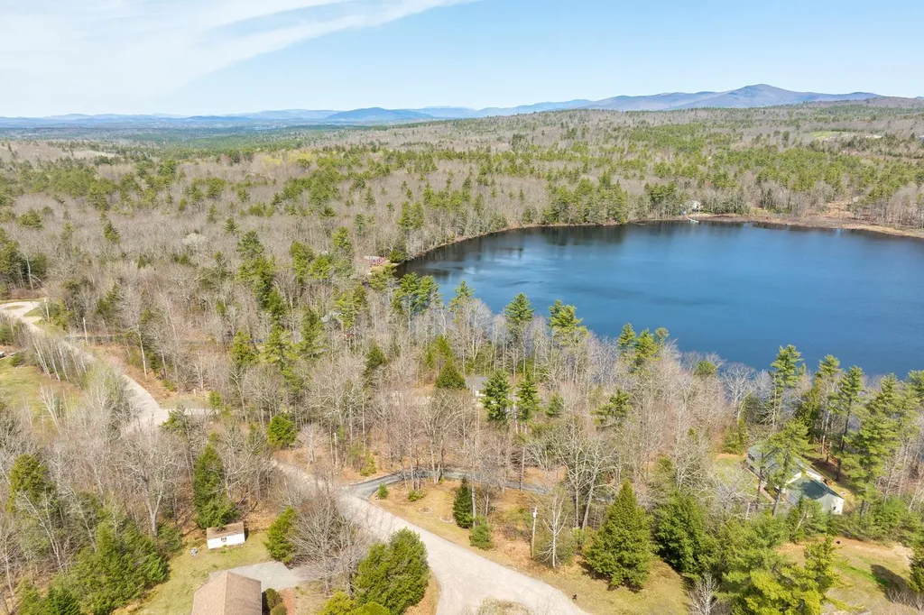 1 Hattie Lane Wolfeboro NH 03894