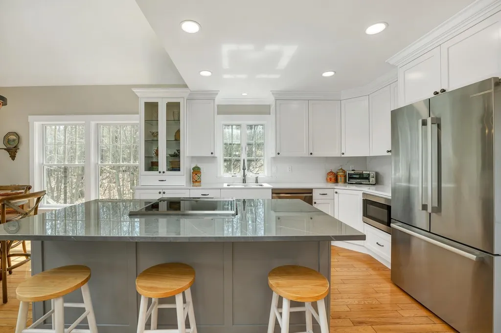 1 Hattie Lane Wolfeboro NH 03894